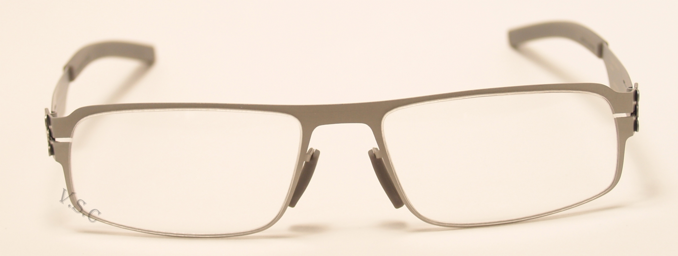 IC BERLIN IBRAHIM H. in color CHROME