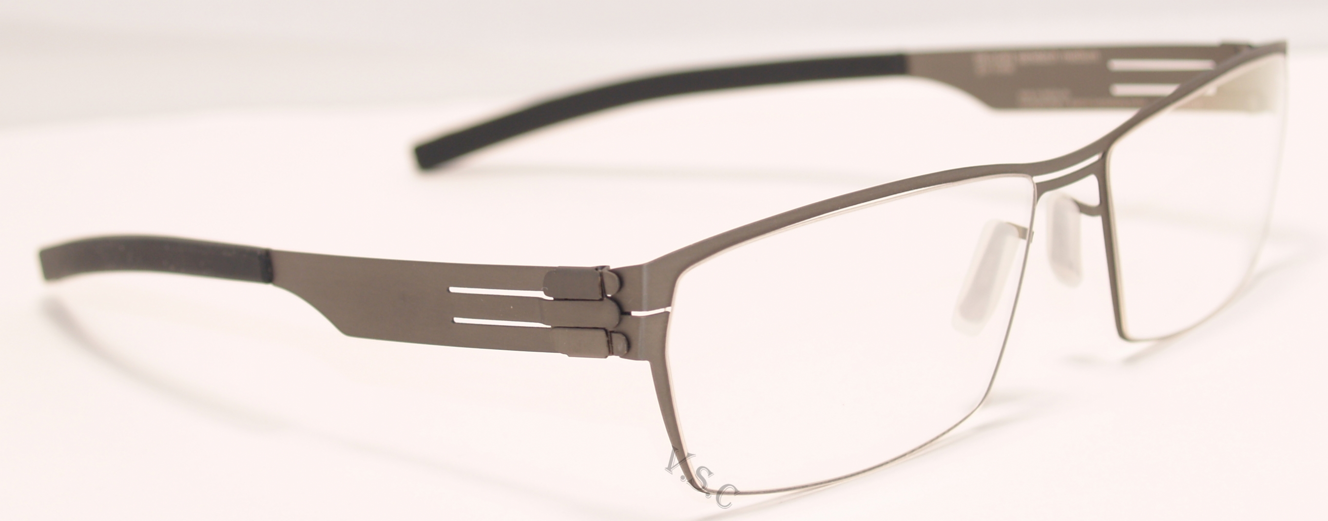 IC BERLIN SANETSCH MEDIUM in color GUNMETAL