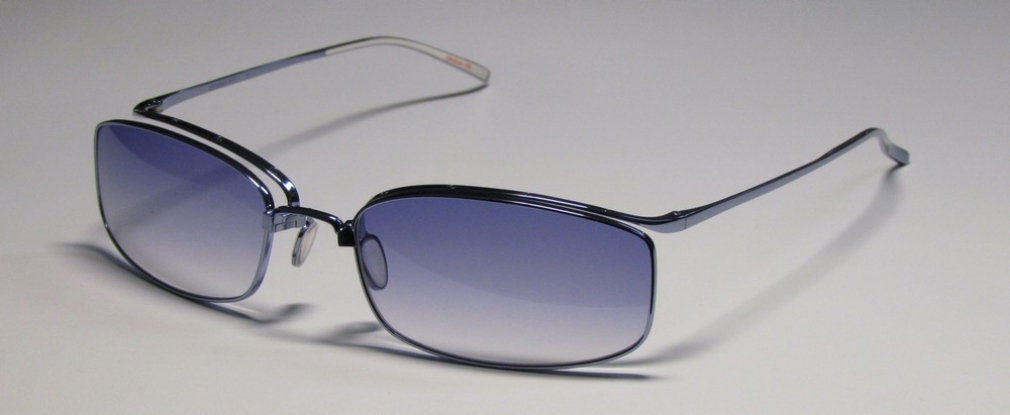 CHRISTIAN ROTH 14227 in color BL