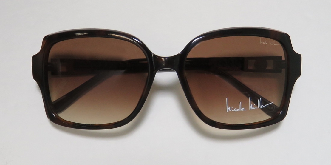 NICOLE MILLER SHERIDAN in color C01